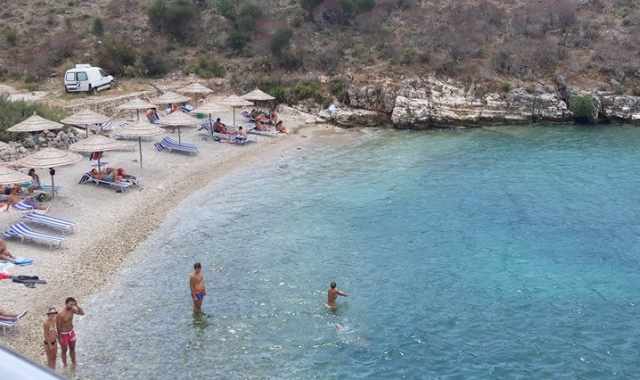 Mare cristallino, cene succulente e ospitalit: l'altra faccia dell'Albania